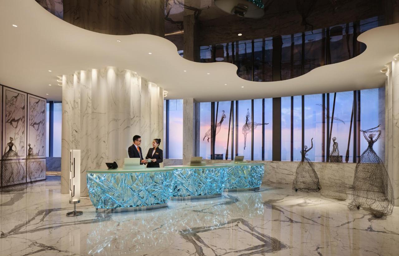 J Hotel, Shanghai Tower - Above All Else, Overlooking The Bund Exterior photo